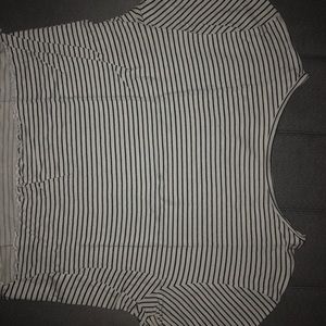 Black & White Striped Pacsun Crop Top!!!